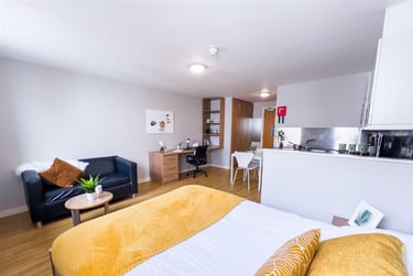 1 bed studio, Calton Road, Holyrood, Edinburgh, EH88DP - Image 14